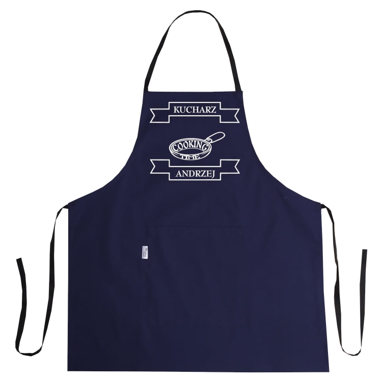 Kokkausaika-tulostettu esiliina keittiössä