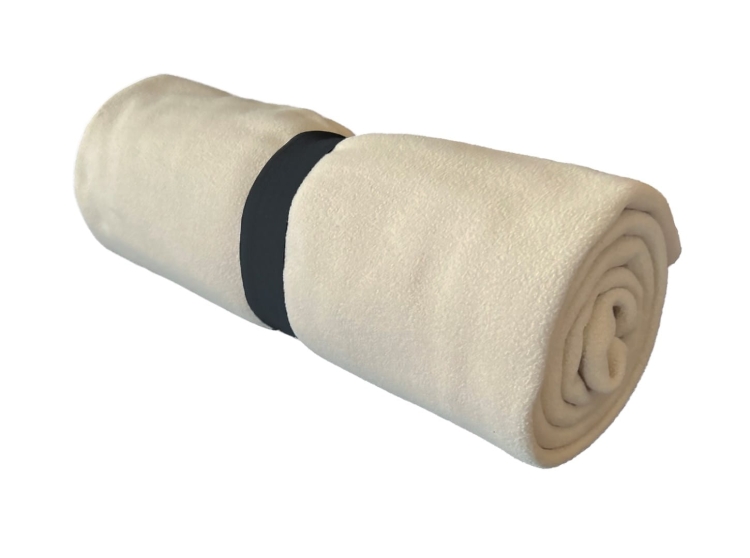 Beige fleece blanket joka tilaisuuteen